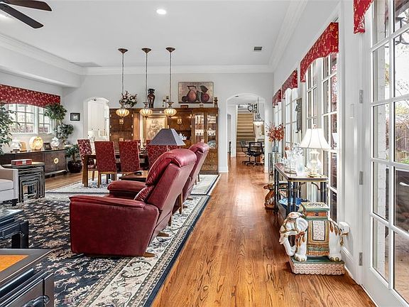 3rd image of 5232 El Campo Ave