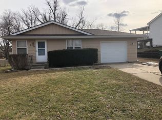 2218 Windflower Dr, Norwalk, IA 50211