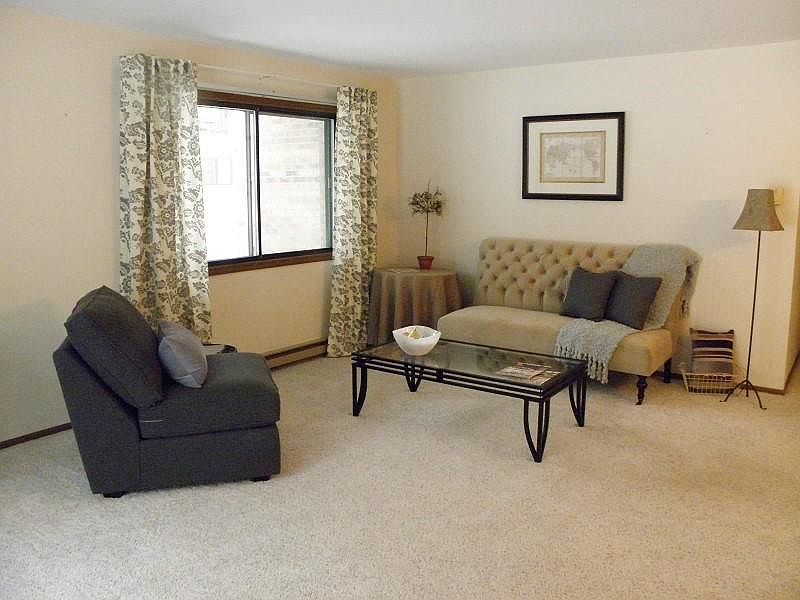 1st image of 4450 S Greenridge Cir #4450