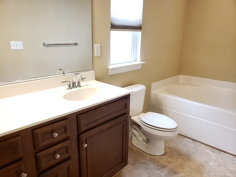 721 Albertine Ct — Photo 14