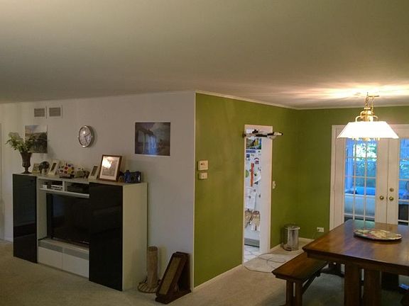 Classic L shaped Dining/Family area