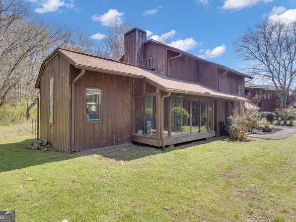 36 Fairway Ln, Peachtree City, GA 30269