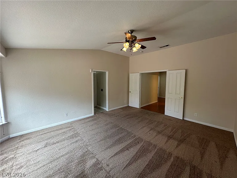 2109 Cedar Hills St — Photo 13