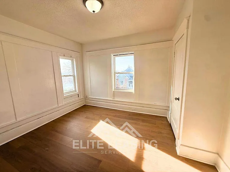 1438 Southwest Ave — Photo 10