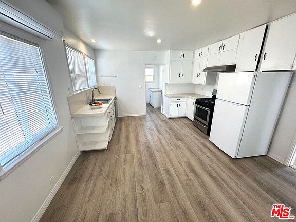 3rd image of 12445 Greene Ave