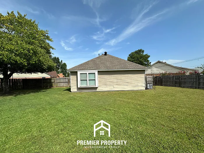 5340 Village Oak Cv — Photo 19
