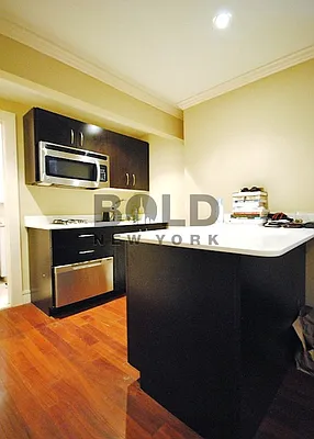 Rented by Bold New York | media 24