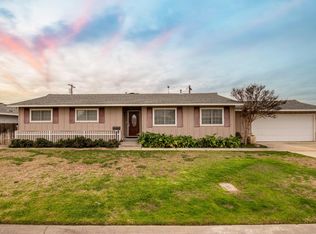 524 Rall Ave, Clovis, CA 93612