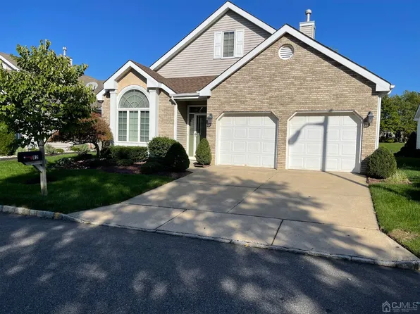 82 Chichester Rd, Monroe Township, NJ 08831