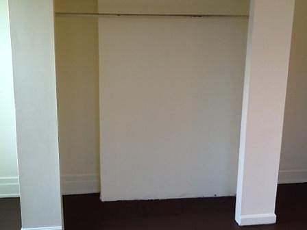 5th image of 4784 Hamilton Ave