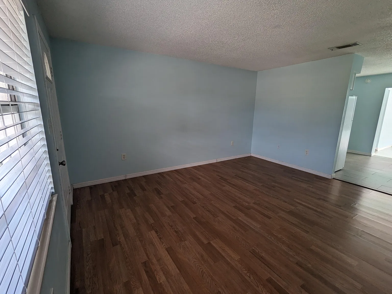 2 bed, 1.0 bath, 814 sqft, $1,500 — Photo 3