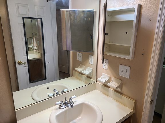 3rd image of 1203 Brigadoon Dr #B