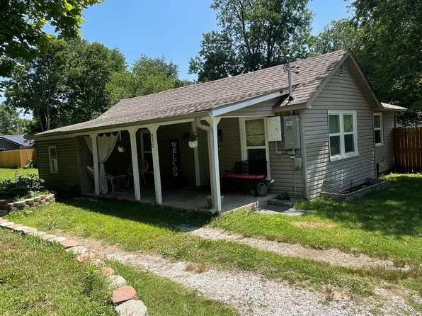 832 W Highway, Pineville, MO 64856