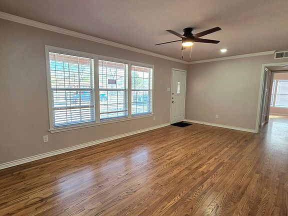 4th image of 226 Antrim Dr