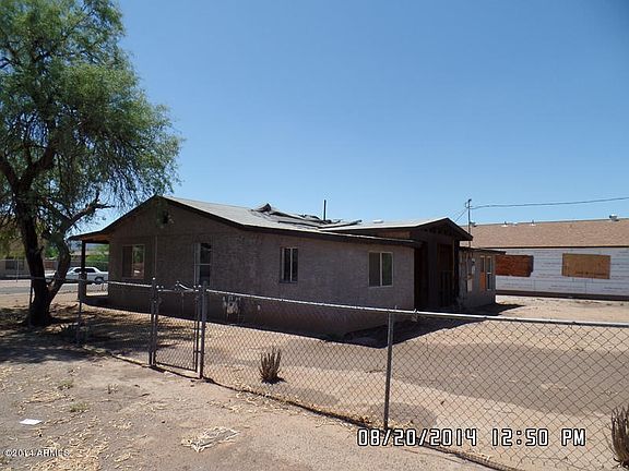 3rd image of 2654 E Pueblo Ave