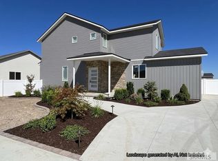 1018 Alpine Ave, Chubbuck, ID 83202