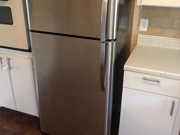 5th image of 613 S State Road 7 APT 3C