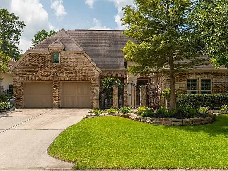 31 Woodglade Way — Photo 3