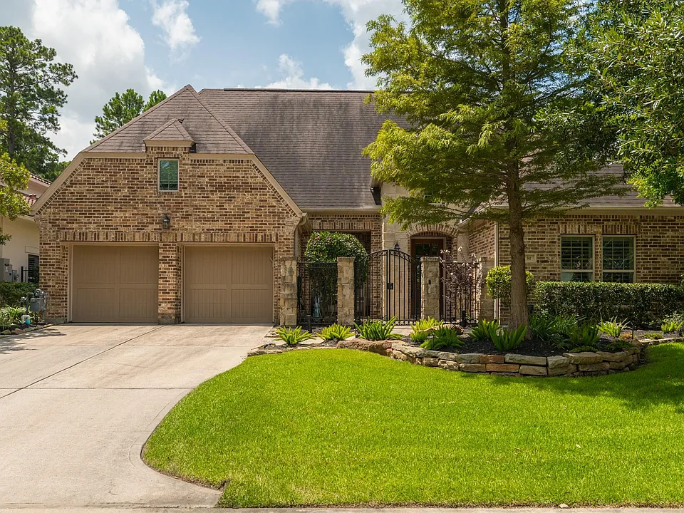 31 Woodglade Way