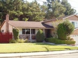 34 Maggiora Dr, Oakland, CA