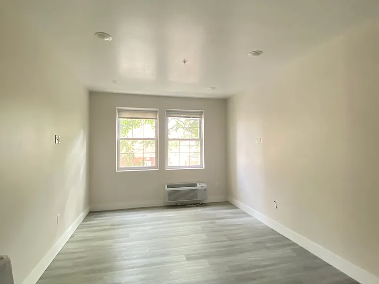 129-137 Passaic St #204 — Photo 11