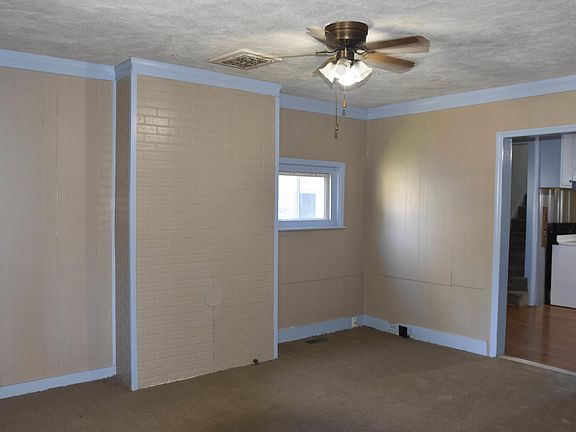 4th image of 615 N Russell St