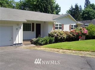 147 E Canyonview Dr, Longview, WA 98632