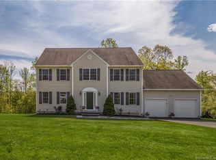 22 Allen Rd, Brookfield, CT 06804