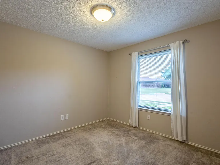 1526 Haven Pl — Photo 17