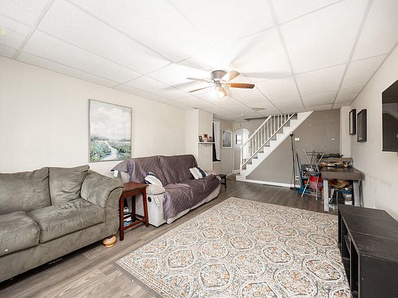 3rd image of 314 New St