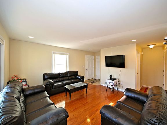 2nd image of 144 Hale Ave
