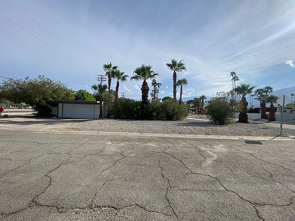 5th image of 212 N Airlane Dr