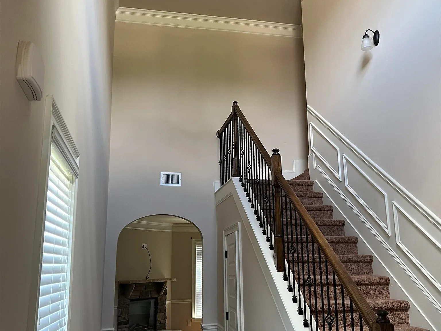 3 bed, 1788 sqft, $2,300 — Photo 2