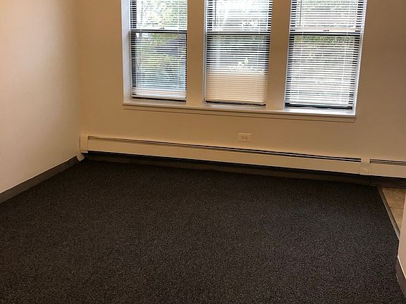 3rd image of 542 N Pine Ave APT 206