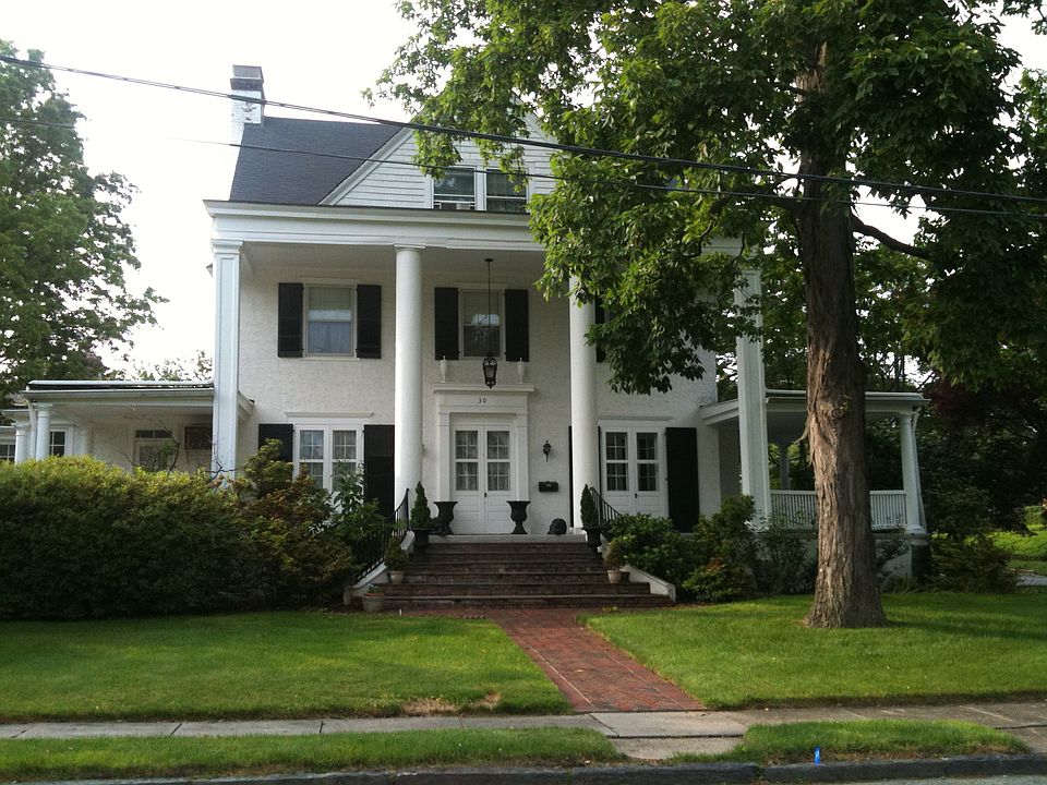 1st image of 30 Walnut Ave