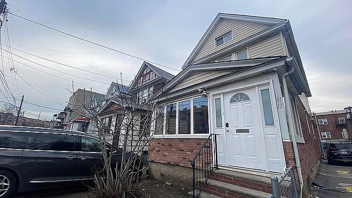 1st image of 5117 Van Loon St