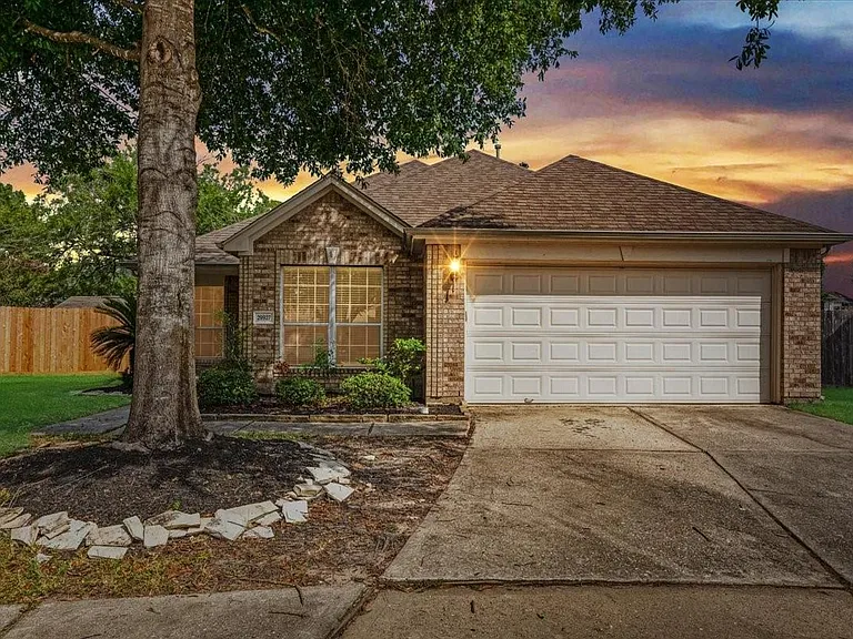 29927 Sunwillow Creek Dr — Photo 16