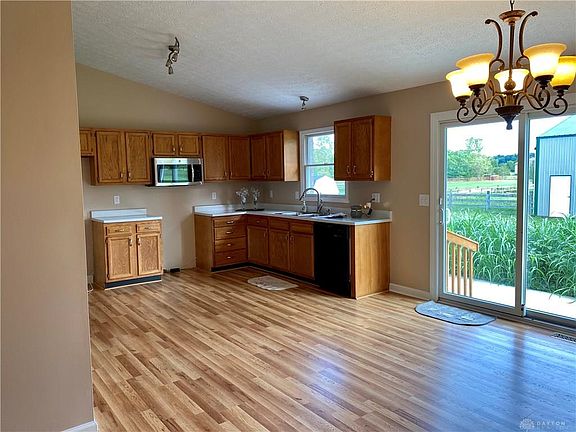 4th image of 7109 Mount Holly Rd