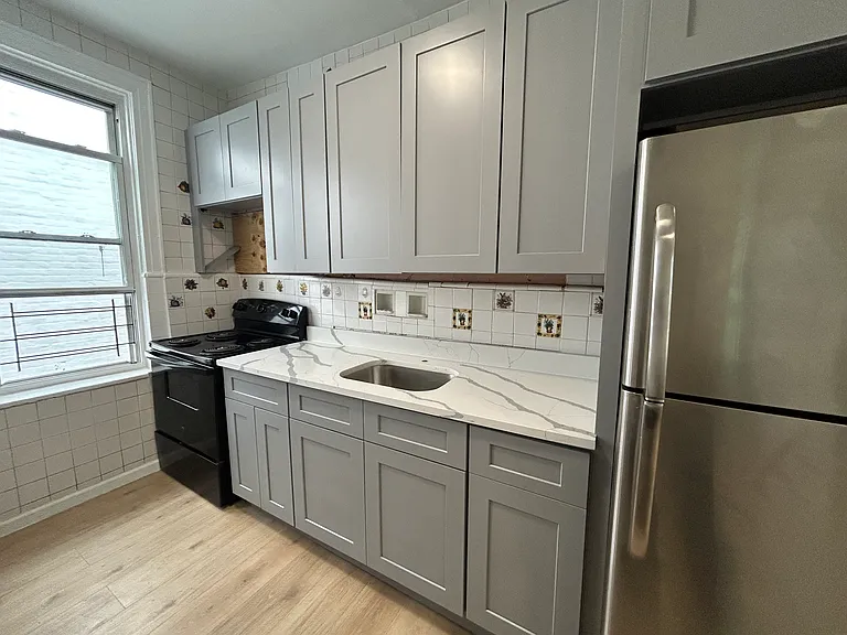 2116 Virgil Pl #2 — Photo 2