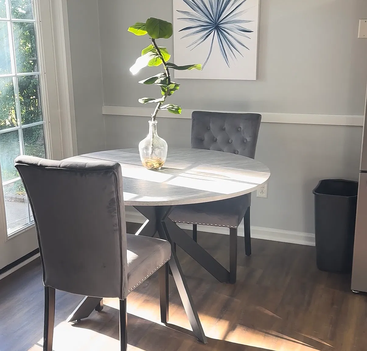 3 bed, 1072 sqft, $1,600 — Photo 2