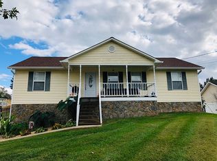 310 Wayland Dr, Greeneville, TN 37743