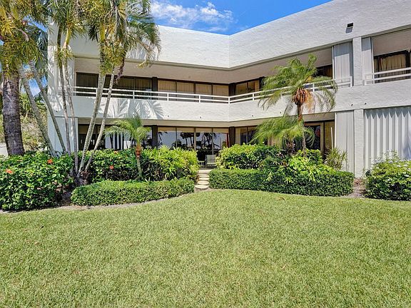 2nd image of 3701 S Flagler Drive #A101