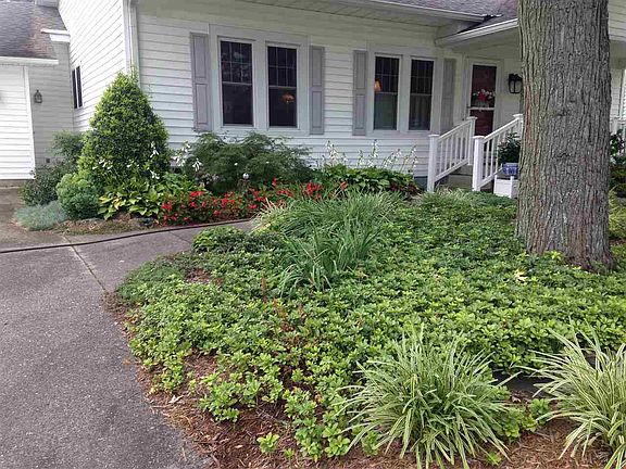 4th image of 1546 Burnett Ln