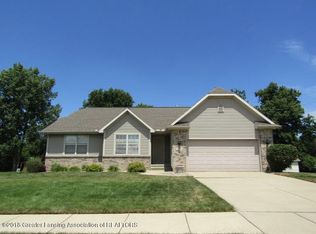 11779 Gold Fields Dr, Grand Ledge, MI 48837