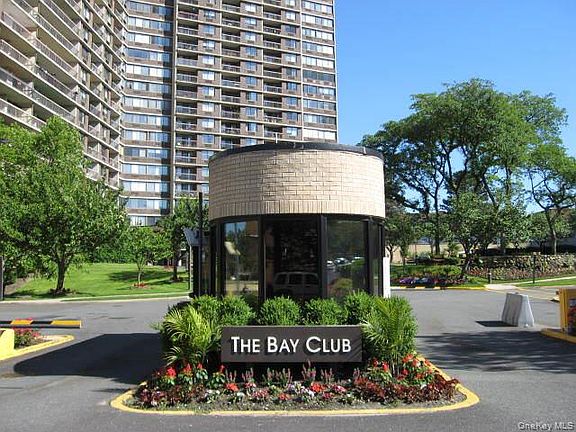 3rd image of 1 Bay Club Drive #19H