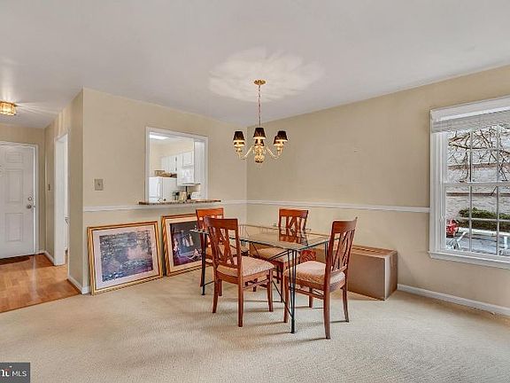 3rd image of 221 Katie Ct #10