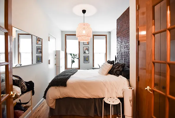 Rented by The Agency | media 4