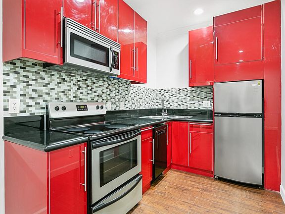5th image of 7229 Willoughby Ave APT 16
