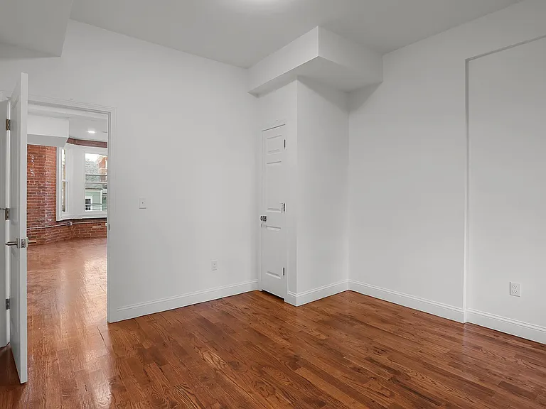 57 Trumbull St #2F — Photo 6