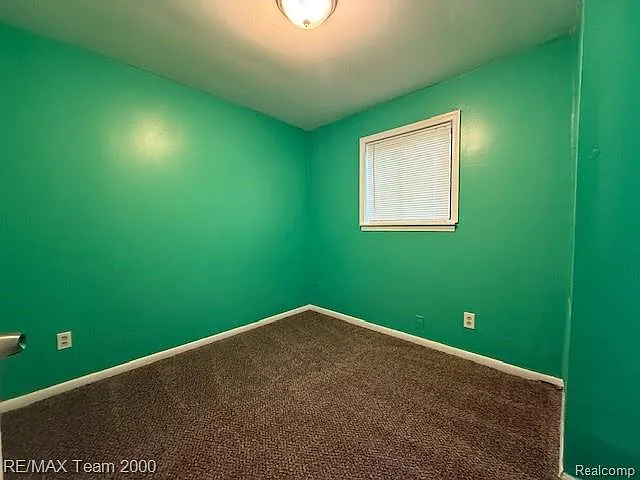26174 Kitch St — Photo 7